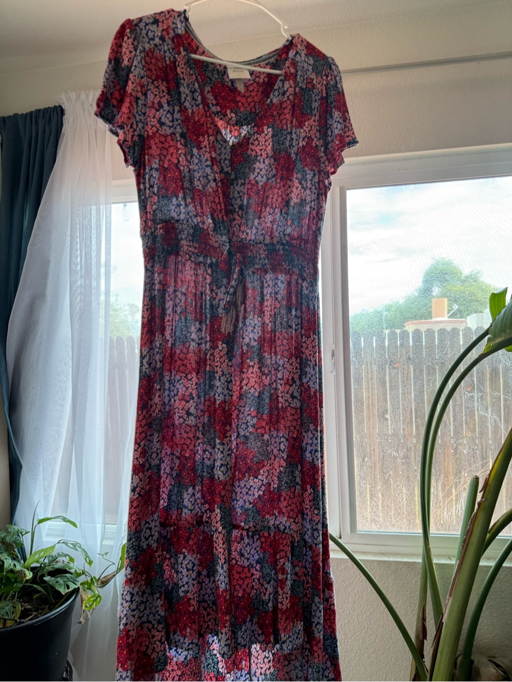 Knox Rose Red and Blue Floral Midi Dress
